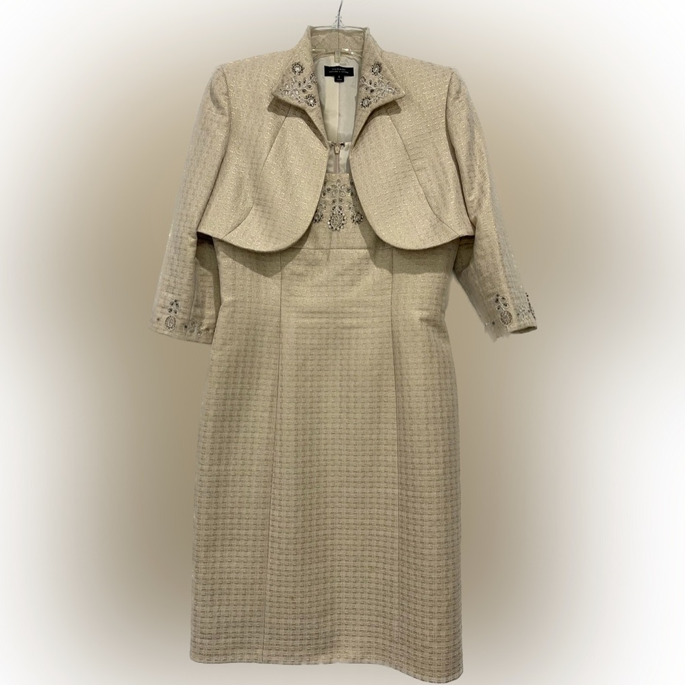 Tahari Ivory Gold Sleeveless Dress with Jacket Women’s 8